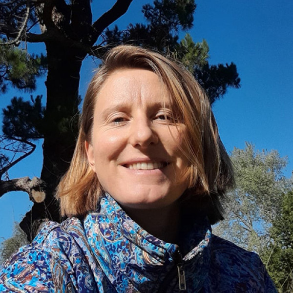 Ana Andresen offers Myofascial Energetic Release sessions in Bristol United Kingdom