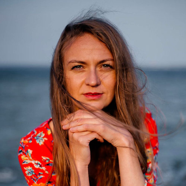 Sandra Tross offers Myofascial Energetic Release bodywork sessions in Tallinn, Estonia.